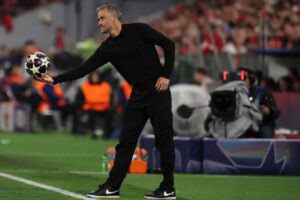 Choc au sommet entre le RC Lens et le PSG : enjeux et diffusion en direct