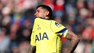 Romero fait son retour en angleterre avant le match décisif de tottenham