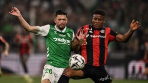 Barrage de ligue 1 : Saint-Étienne et Nice se neutralisent, le verdict attendra