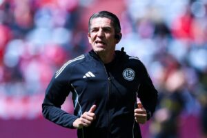 Un arbitre légendaire du football allemand dit adieu à sa carrière