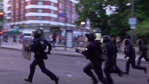 Émeutes et interpellations après le sacre du psg en ligue des champions