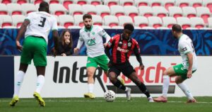 Barrage Ligue 1 : Nice face à Saint-Étienne, un duel à enjeux cruciaux