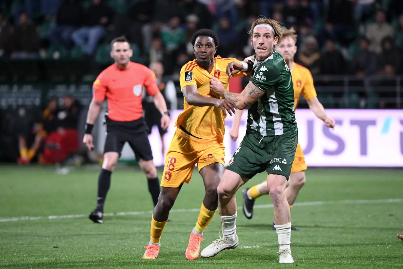 Rodez écrase le Red Star et file vers la Ligue 1