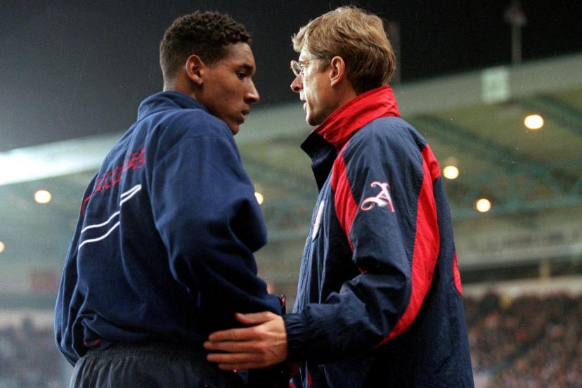 Nicolas Anelka avec Arsène Wenger, entraîneur d'Arsenal, deux mois après son arrivée à Londres