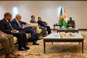 Renforcement stratégique des liens Algérie-Niger : le premier ministre à Niamey