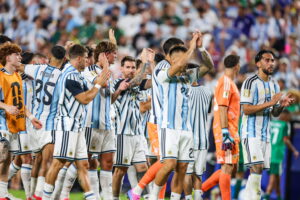 Amin mohamed : l&rsquo;arbitre égyptien au cœur du match argentine – autriche