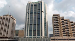 Stratégie 2027 de la bad au Burkina Faso : une feuille de route pour transformer l&rsquo;économie