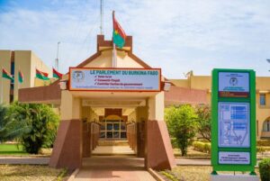 Burkina : l&rsquo;assemblée vote ce samedi sur la loi encadrant les cultes