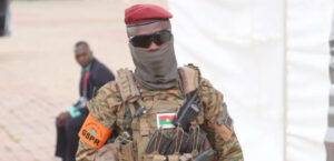 Burkina Faso : l&rsquo;ex-chef de la sécurité de Damiba lourdement sanctionné pour incendie criminel
