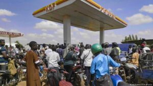 Mali : une interdiction de motos de grosse cylindrée bouscule le quotidien et la sécurité