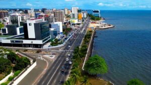 Excédent commercial du Gabon : 6,9 milliards de dollars en 2025, signe de résilience
