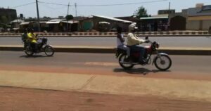 Kétou : les conducteurs de taxi-moto bientôt obligés de porter l&rsquo;uniforme