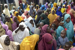 Nigeria : plus de 400 anciens otages de Boko Haram confiés aux autorités