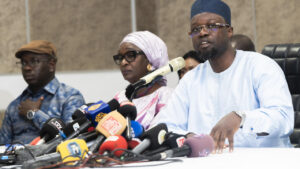 Le plébiscite d&rsquo;Ousmane Sonko au Sénégal : entre leadership de parti et rôle d&rsquo;opposant