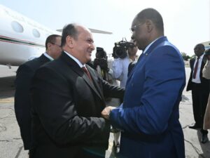Renforcement des liens : le Premier ministre algérien en visite officielle au Tchad
