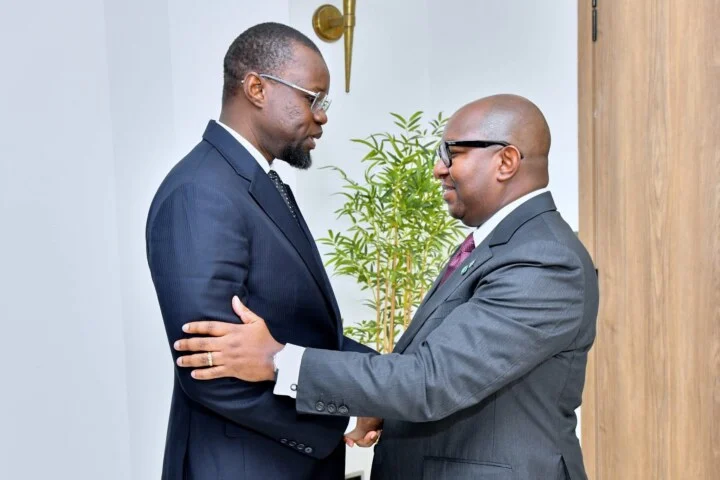 Rencontre à l'Assemblée nationale entre Ousmane Sonko et Jean-Michel Sama Lukonde Kyenge