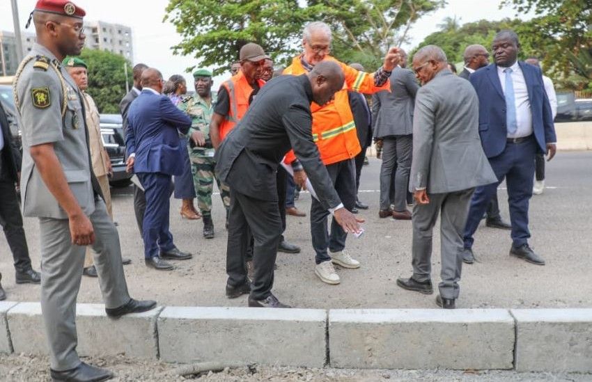 Le président gabonais au cœur des travaux du front de mer