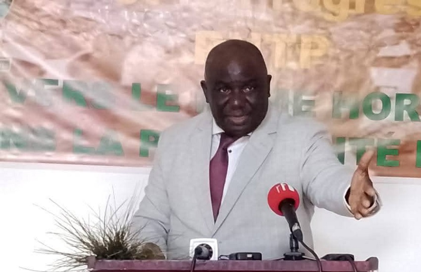 Portrait de Jean Rémy Yama, président du Parti national pour le travail et le progrès