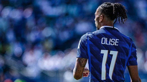 Michael Olise lors d'un match avec l'équipe de France