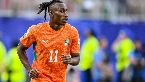 Yan Diomandé, ailier ivoirien en pleine action