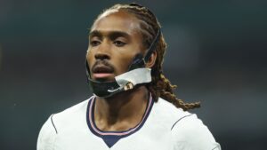 Le club triple vainqueur de la Ligue des champions serait en pourparlers pour recruter Djed Spence, la star de Tottenham se disant « ouverte » à un transfert surprise