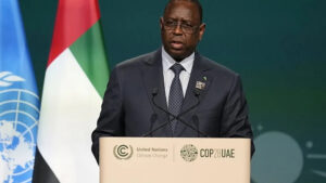 Rencontre historique entre Macky Sall et Diomaye Faye à Dakar