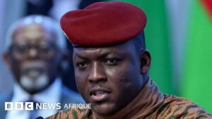 Le Burkina Faso sous ibrahim traoré rejette la démocratie et durcit le pouvoir