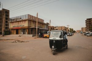 Crise au Mali : le Jnim intensifie sa pression sur Bamako et menace les infrastructures clés