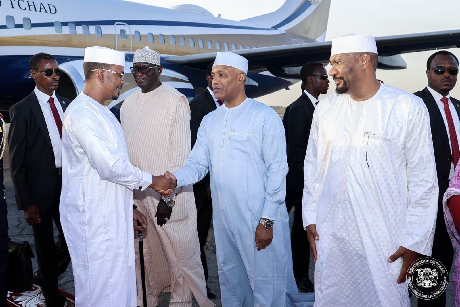 Accueil du président à N'Djamena après sa visite diplomatique