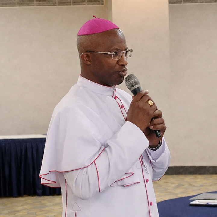 Monseigneur Laurent Lompo, président de la SPI, plaide pour le dialogue et l'union des communautés