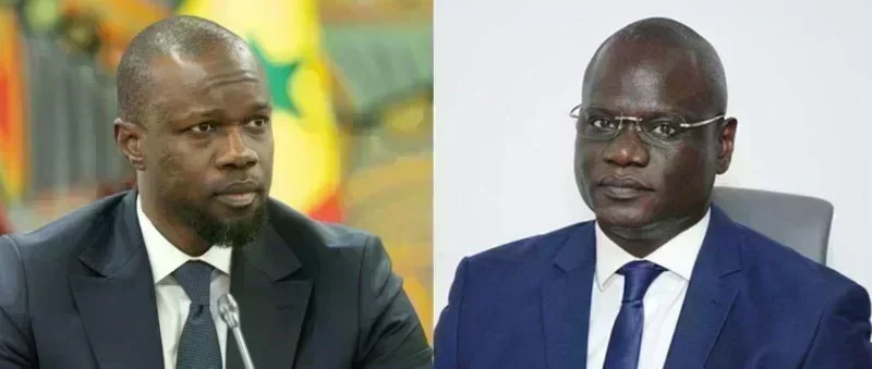 Ousmane Sonko et Abdourahmane Diouf lors d'un débat politique Ousmane Sonko et Abdourahmane Diouf lors d'un débat politique