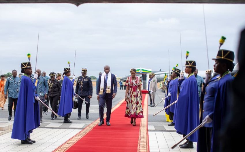 Le président Oligui Nguema et son épouse de retour à Libreville