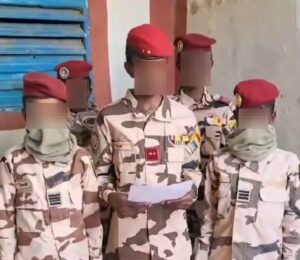 Tchad : cinq mineurs en uniforme militaire, le Parquet de N&rsquo;Djamena ouvre une enquête pour instrumentalisation