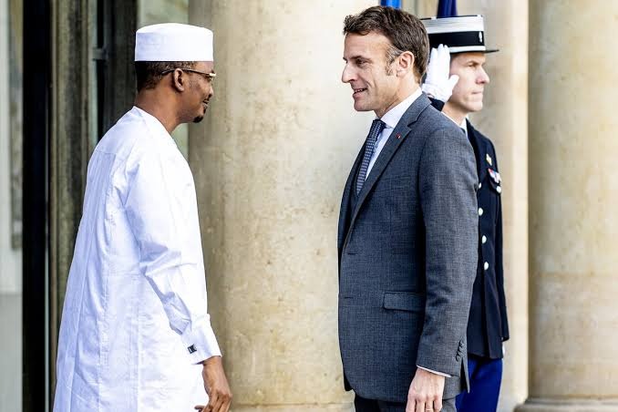 Sous le feu des projecteurs : les dessous du tournant franco-tchadien au Sahel