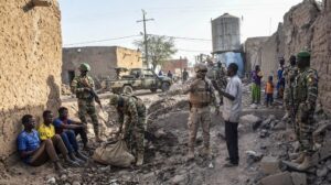 Mali : frappes meurtrières et opacité militaire, jusqu&rsquo;où ira la souffrance des civils ?