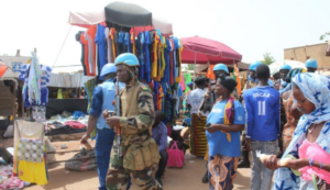 Mali : qui portera secours aux civils piégés entre forces armées et groupes armés ?