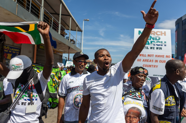 Afrique du Sud : le lynchage d&rsquo;un migrant à Durban peut-il basculer dans une crise humanitaire ?