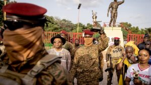 Traoré peut-il vraiment incarner l&rsquo;héritage de Thomas Sankara au Burkina Faso ?