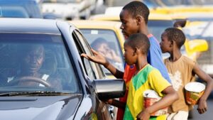 Mali : pourquoi la mendicité des rues menace-t-elle l&rsquo;avenir des générations futures ?