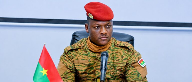 Burkina Faso : la peine de mort rétablie, une menace crédible contre Damiba et l’équilibre politique.