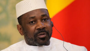Fakaba sissoko réclame des comptes pour le Mali face à la transition militaire