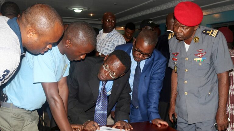 Cameroun anglophone : le gouvernement peut-il vraiment ignorer plus longtemps l&rsquo;appel au dialogue ?
